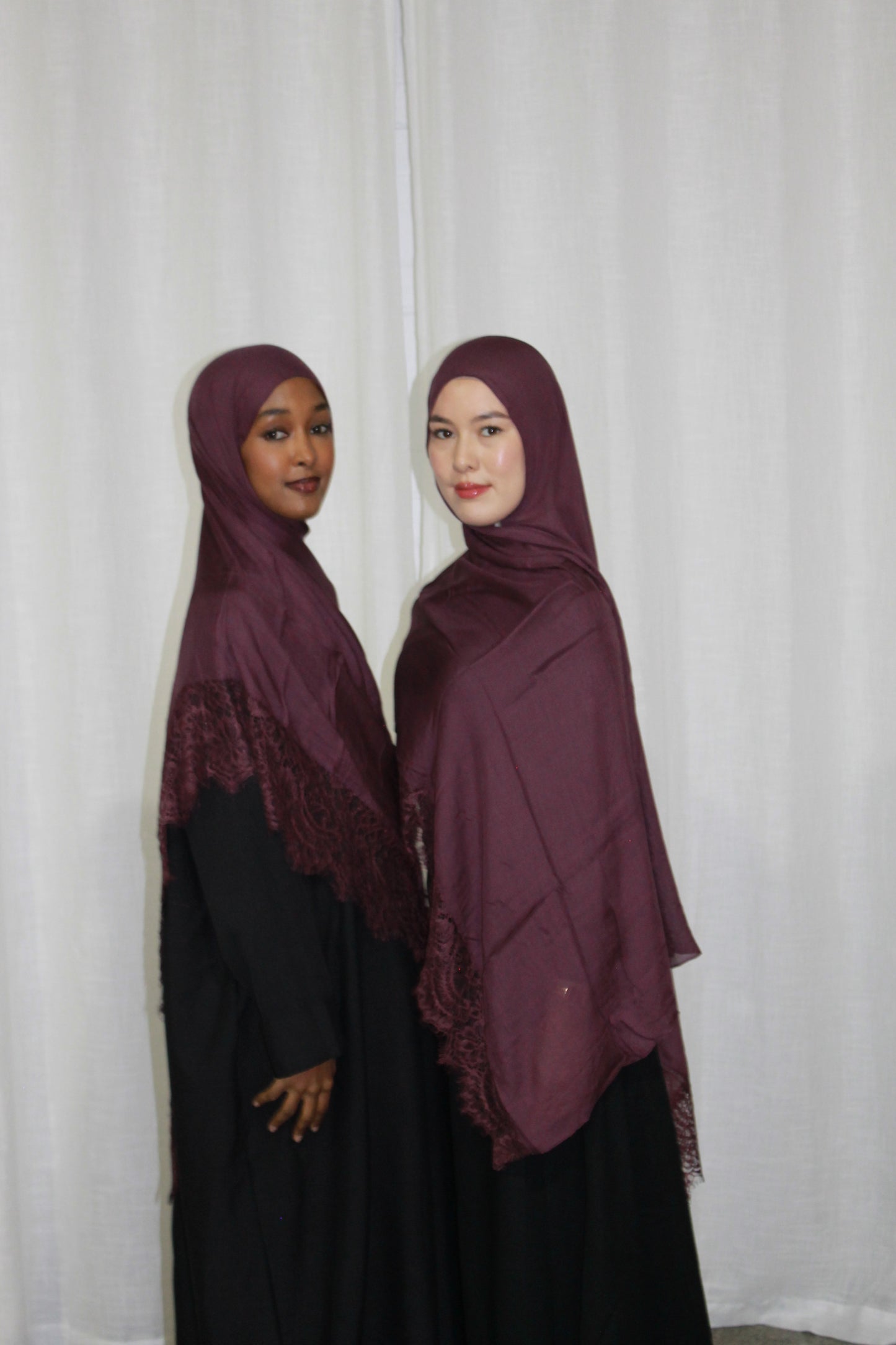 Light purple lace modal