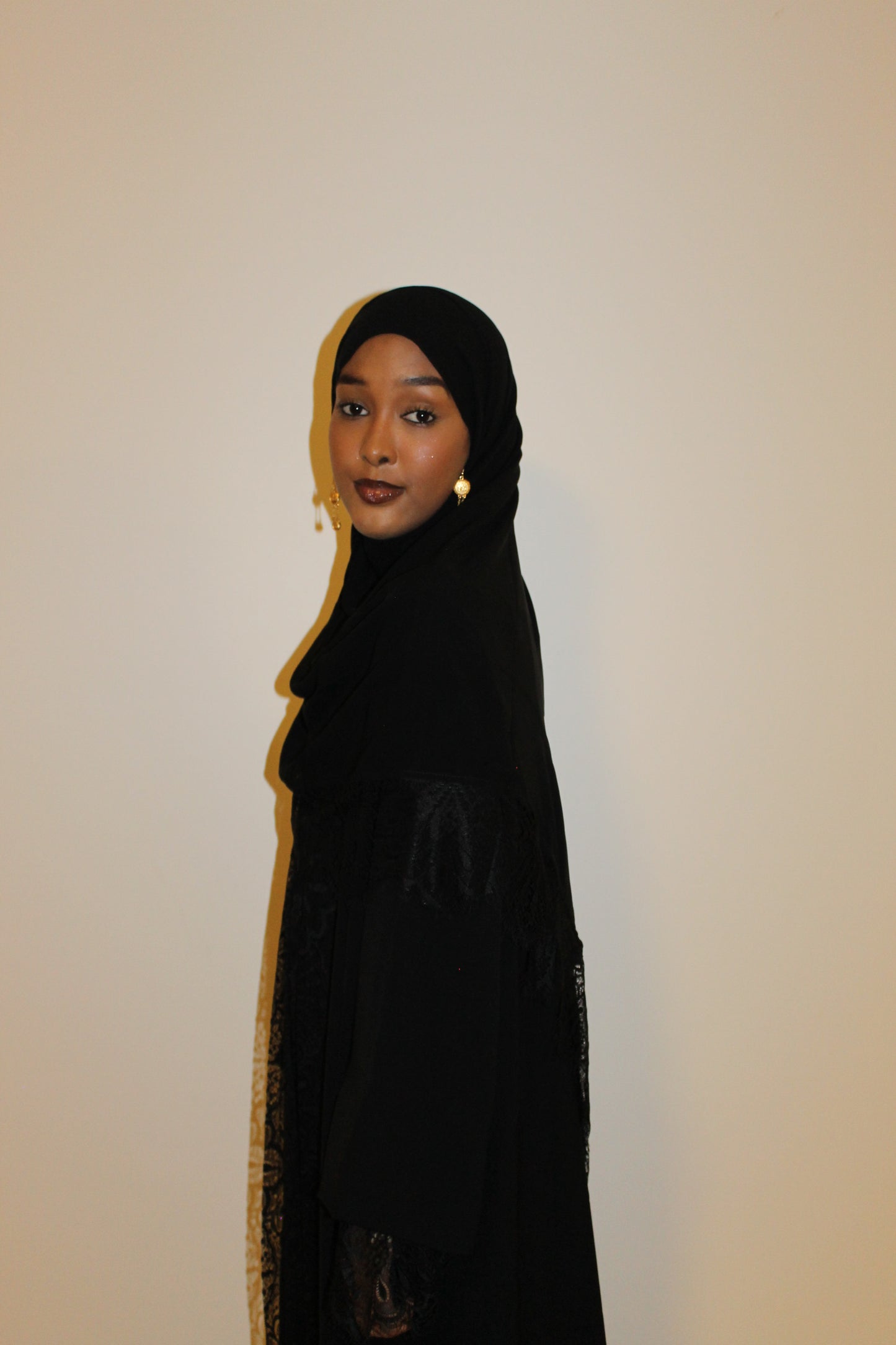 Black-open abaya