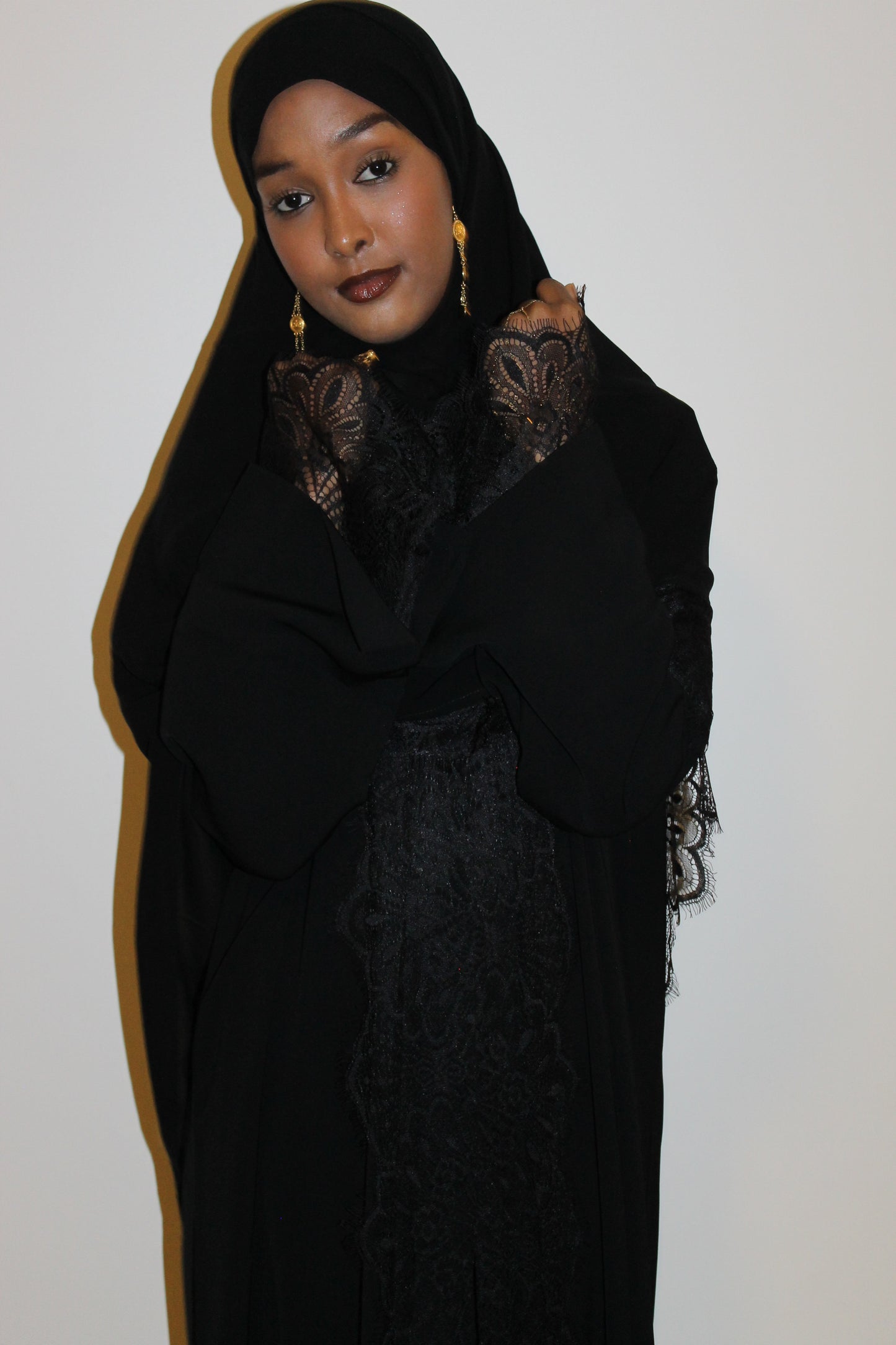 Black-open abaya
