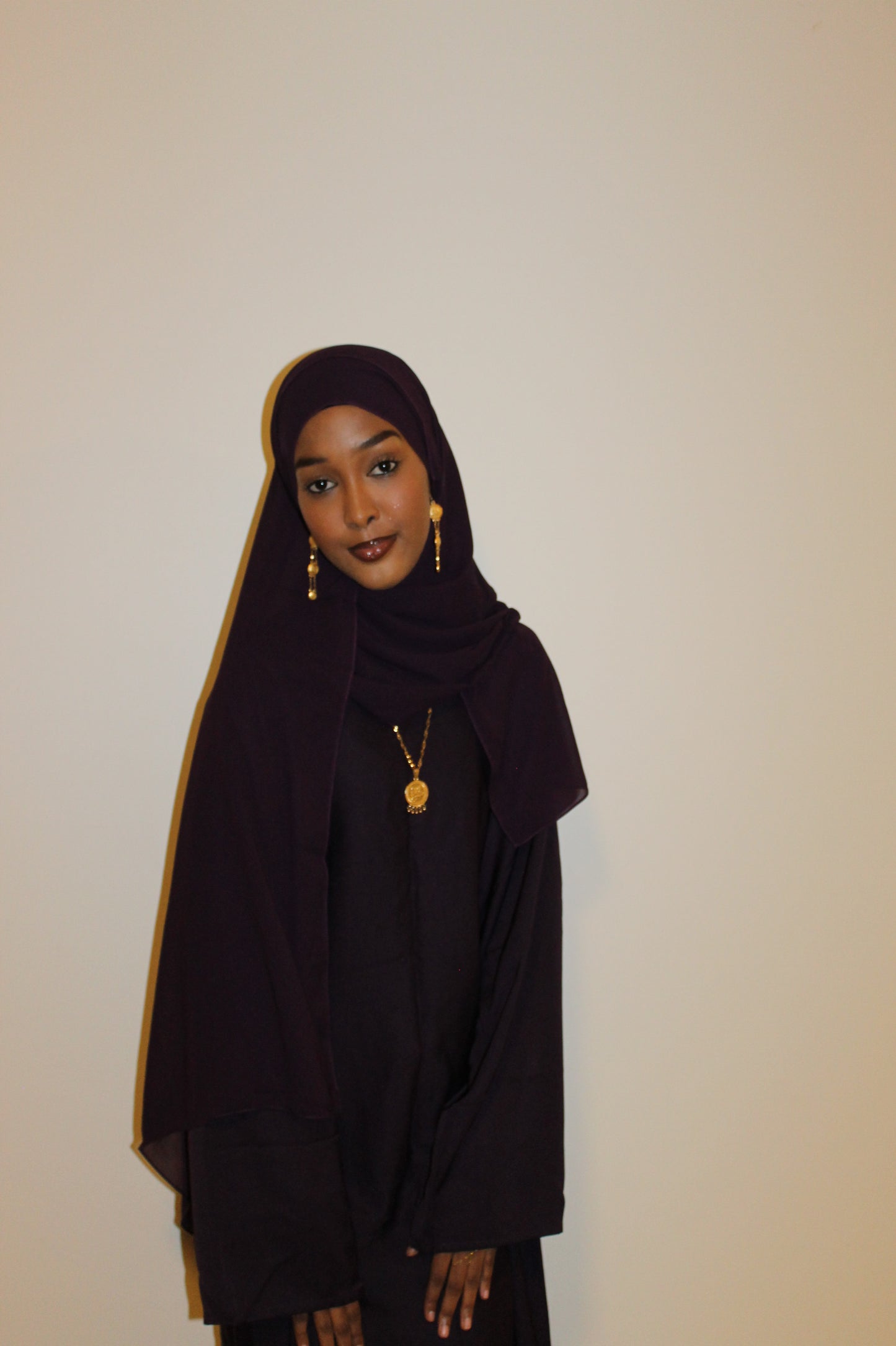 Liyah -closed abaya