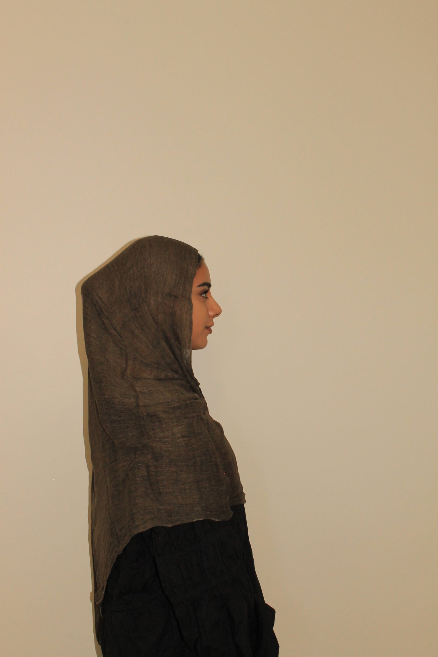 Mocha-crinkle hijjab