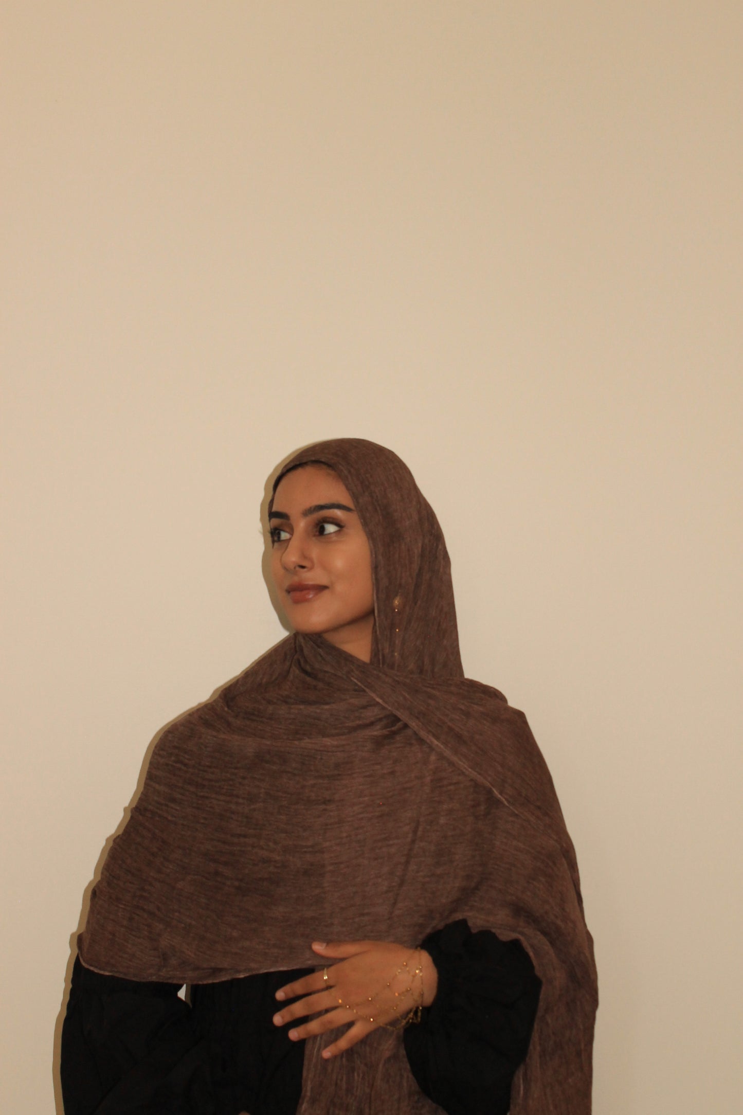 Brown -crinkle hijjab