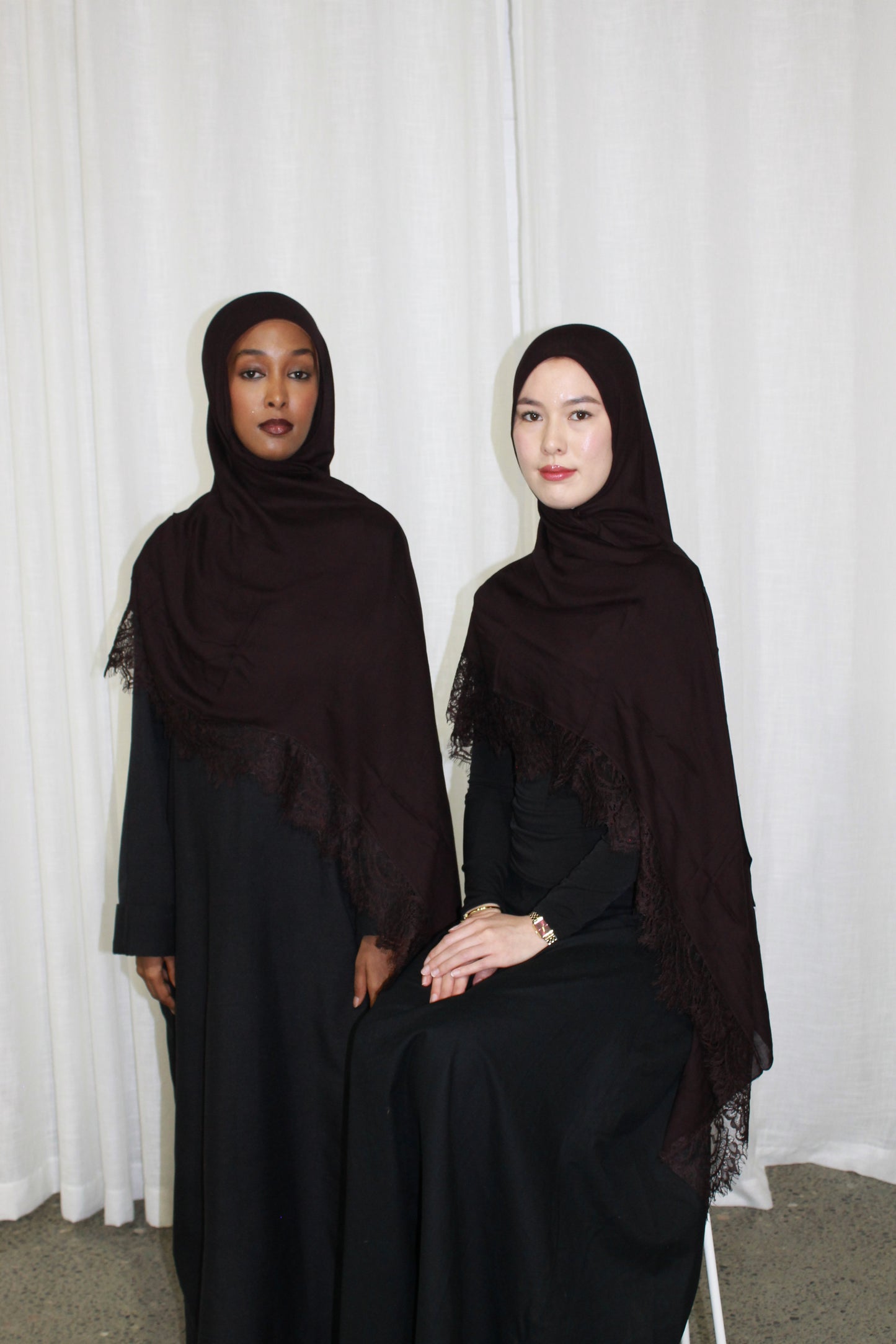 Espresso lace modal