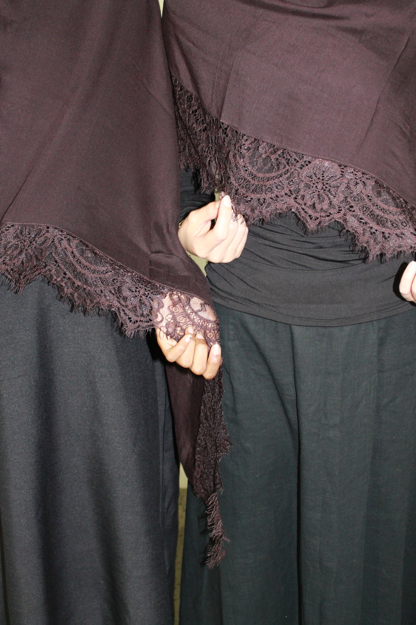 Espresso lace modal