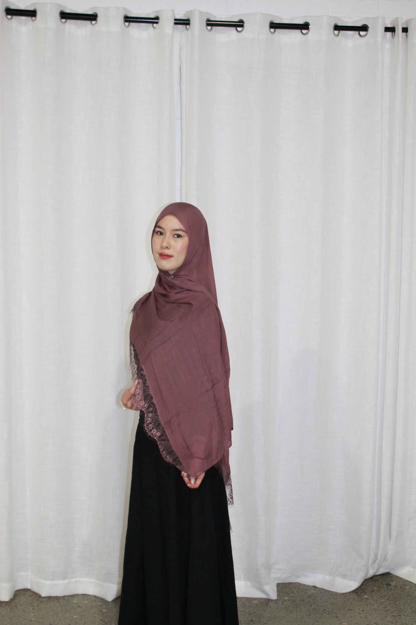 Rose lace modal