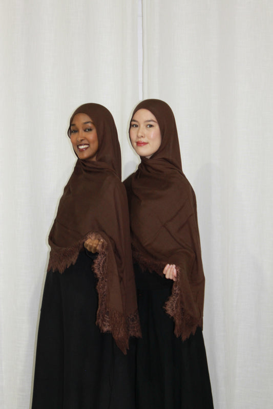 Brown lace modal