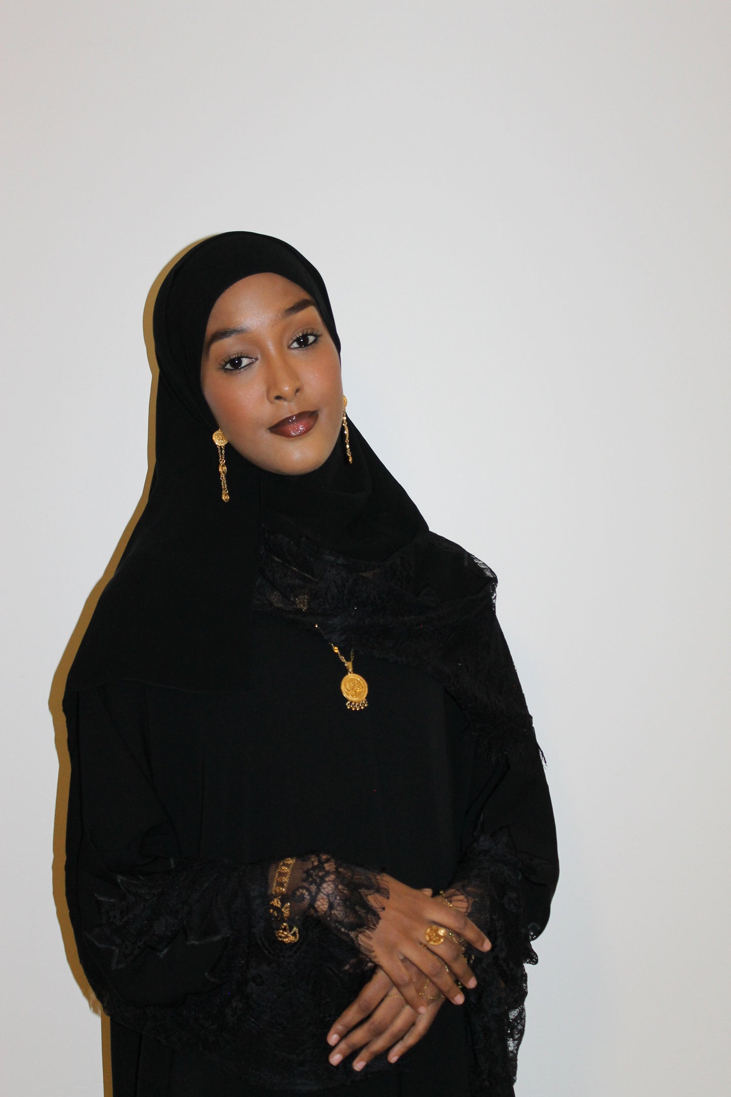 Layani-closed abaya